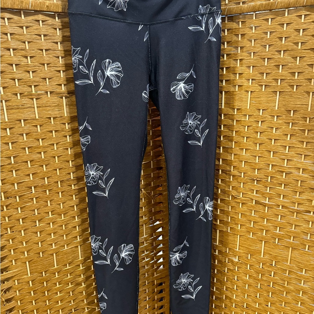 Fabletics Legging Bundle, Size Xs - image 8